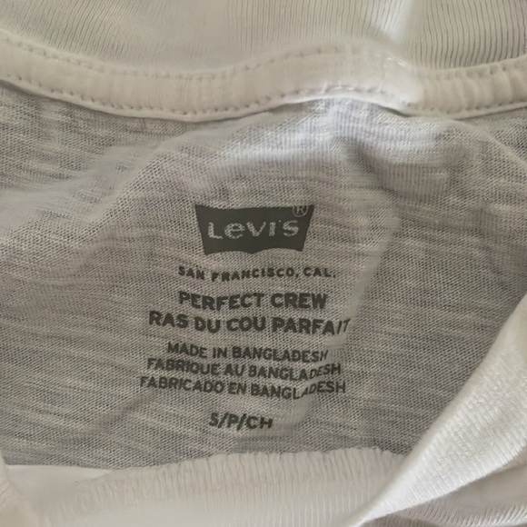 Levi’s shirt - Picture 3 of 3